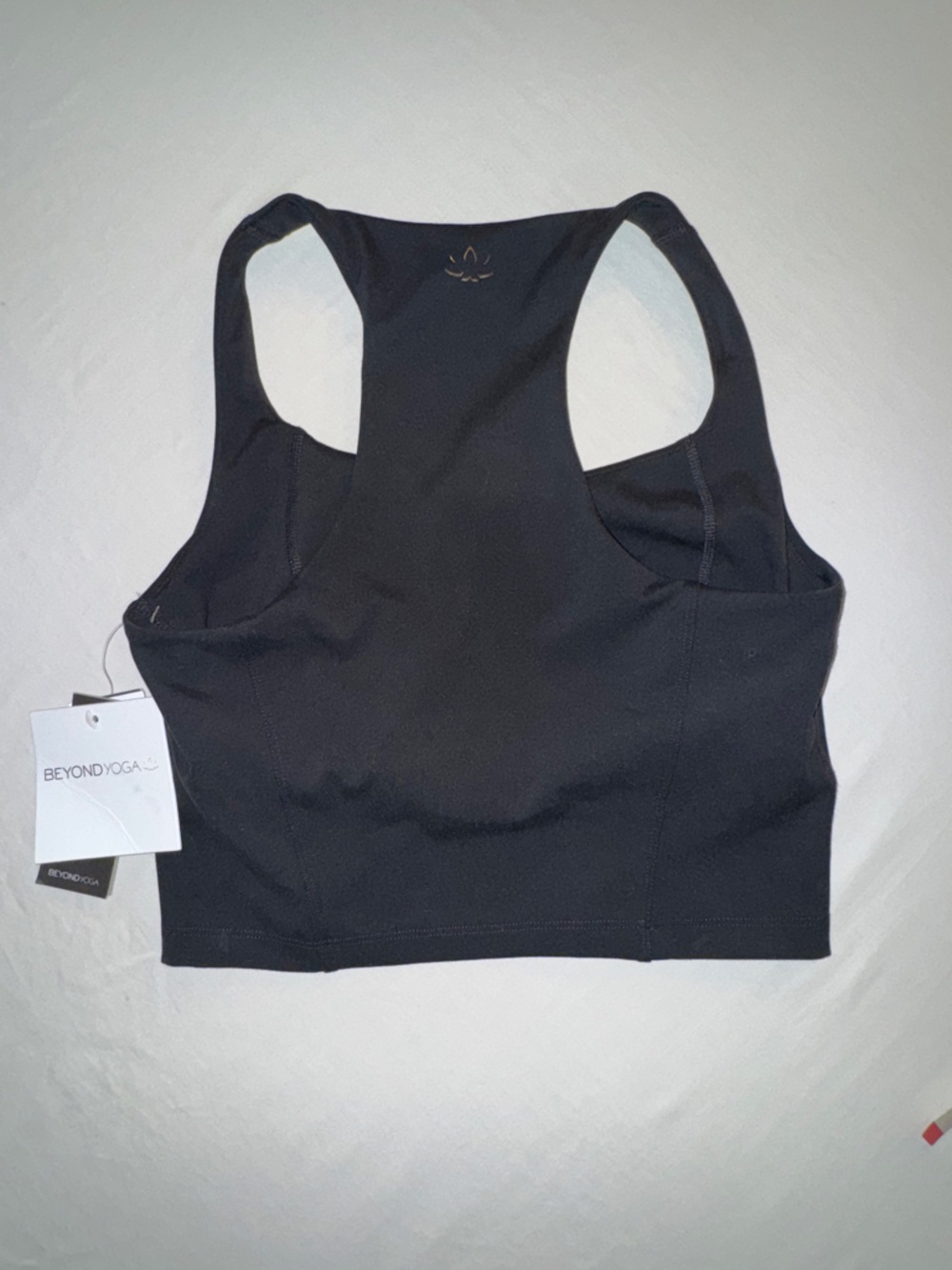 Beyond Yoga Powerbeyond Intensity Racerback Cropped Top - Picture 4 of 7